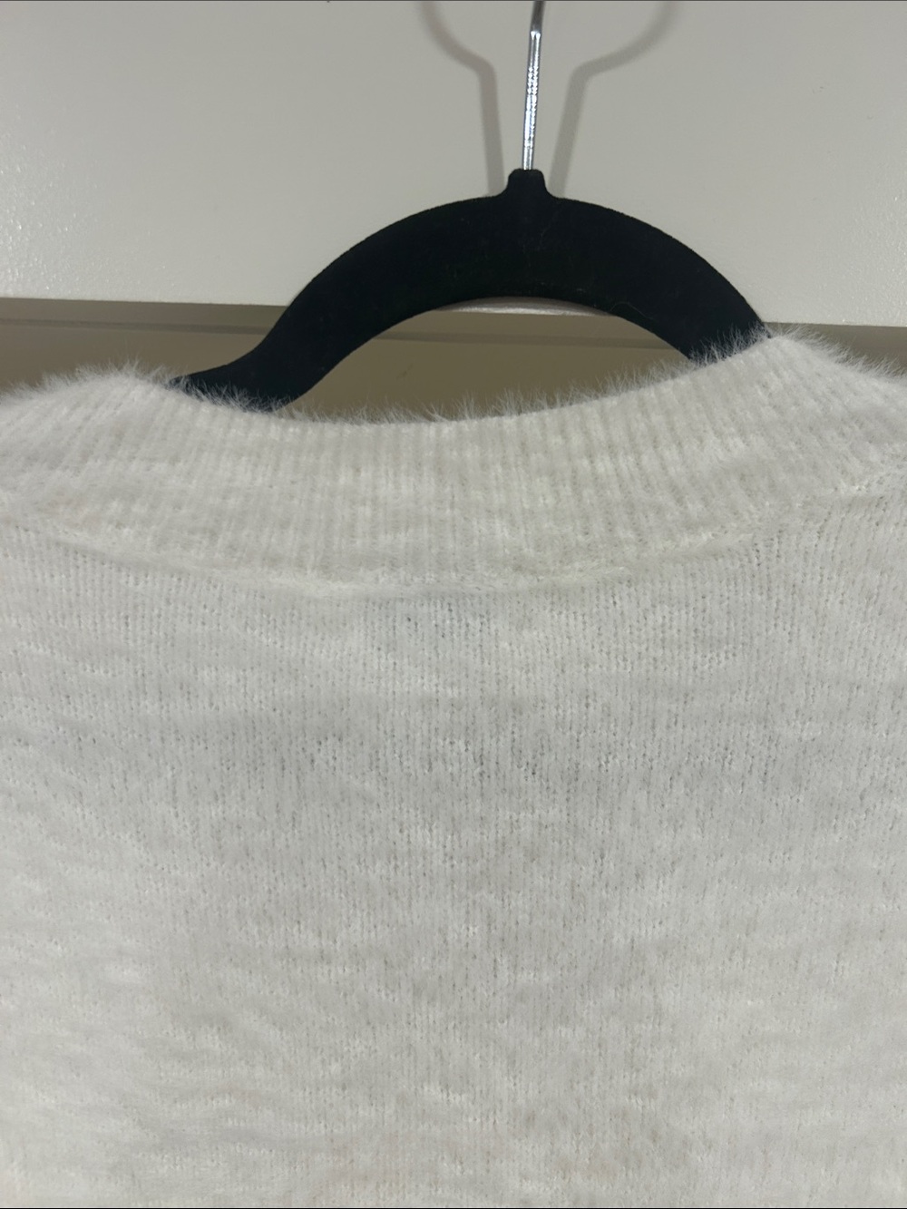 Aritzia Sunday Best Kitten V neck  sweater - Picture 7 of 13
